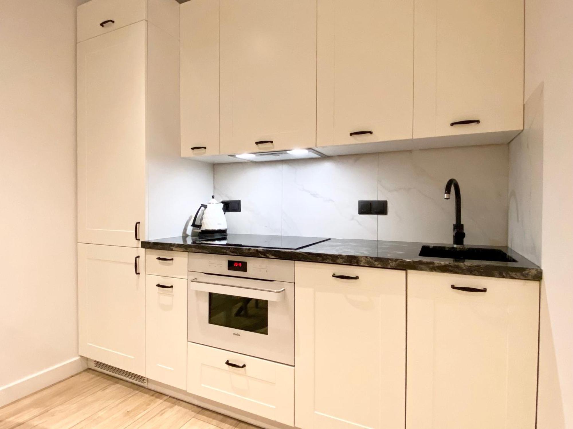 Nice To Host You - Old Town Apartment วอร์ซอ ภายนอก รูปภาพ